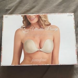 Ultralite Plunge Adhesive Bra